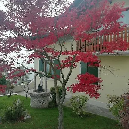 Di Montagna アパート